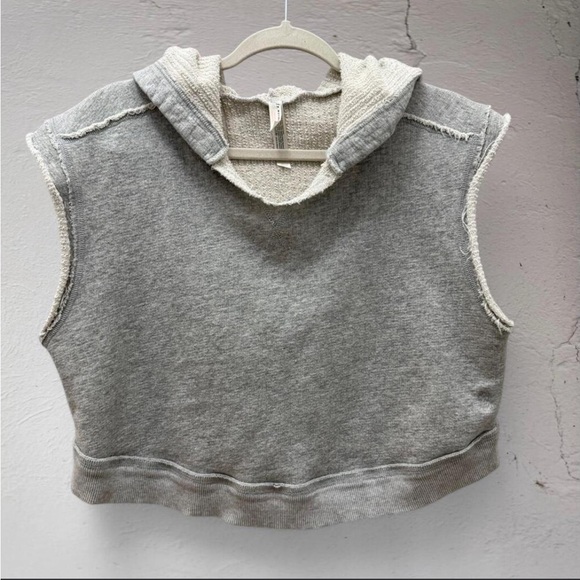 free people movement Tops - Free People Movement Sleeveless Hooded Crop Sweatshirt in Light Gray